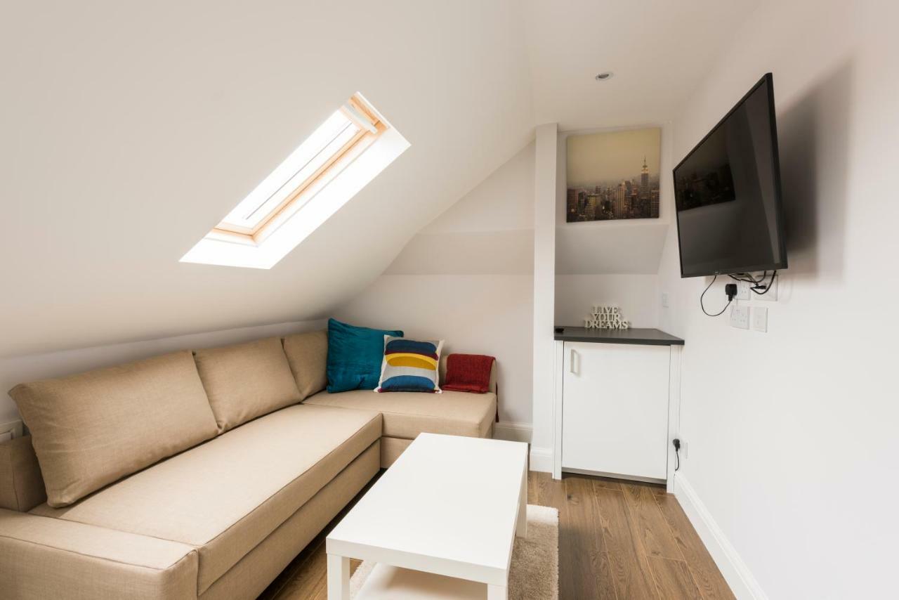 High End Apartments 헨던 외부 사진