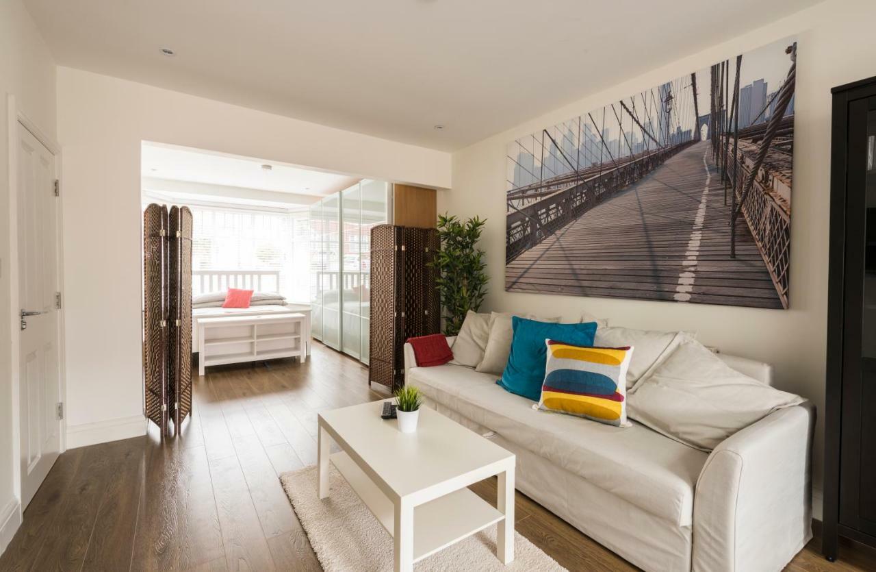 High End Apartments 헨던 외부 사진