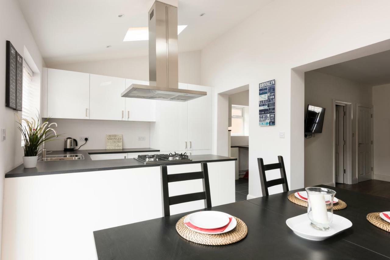 High End Apartments 헨던 외부 사진